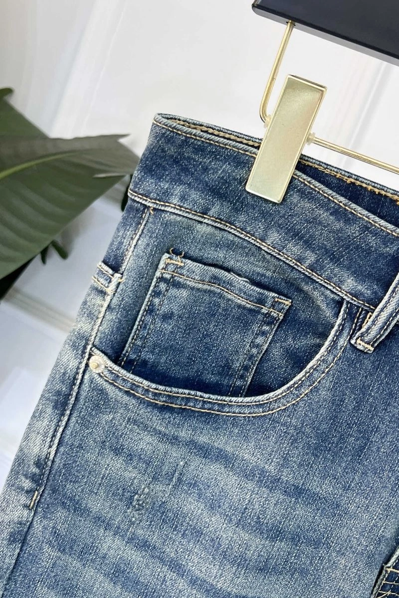 Louis Vuitton Jeans FashionForward 135970