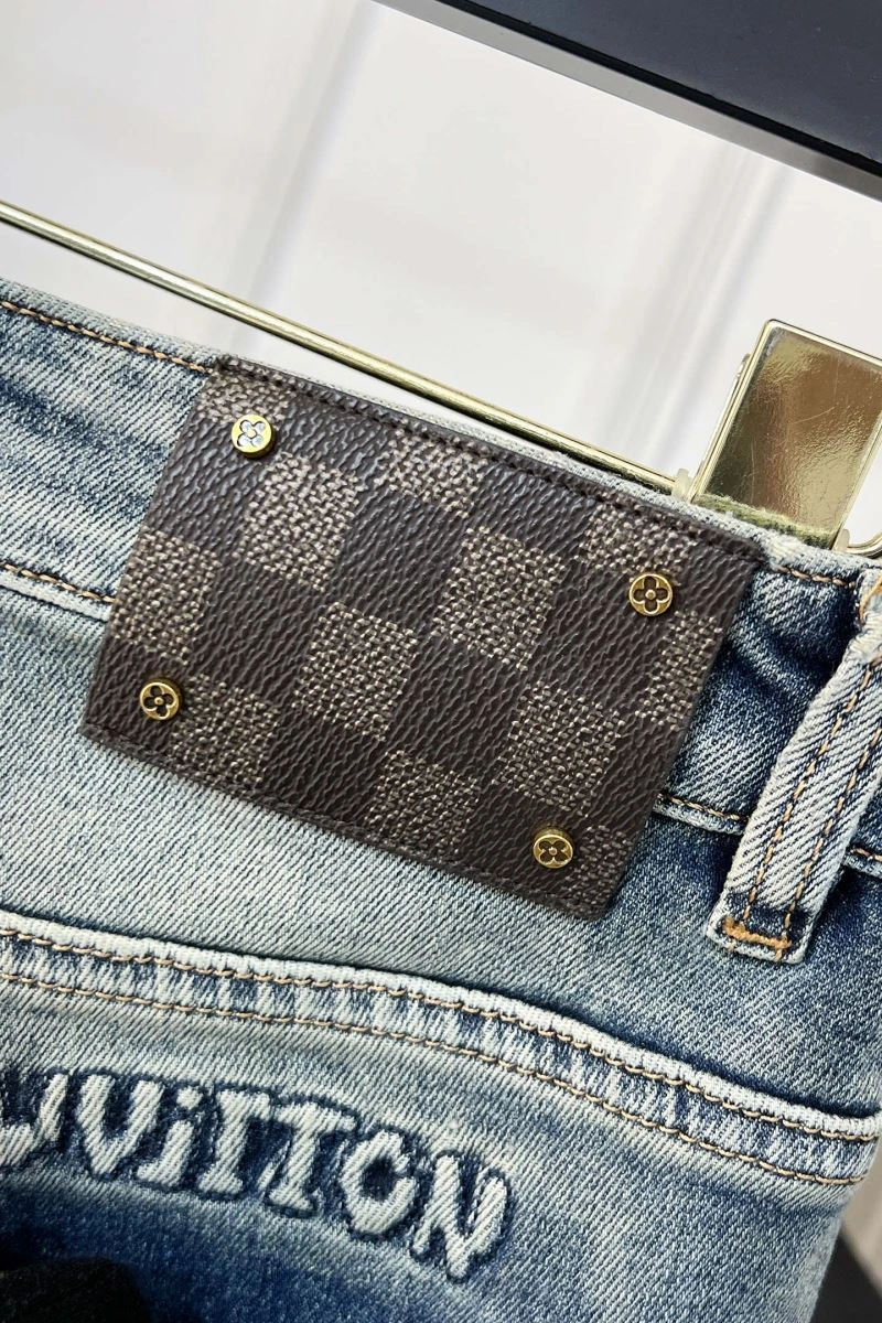 Louis Vuitton Jeans Contemporary 135973