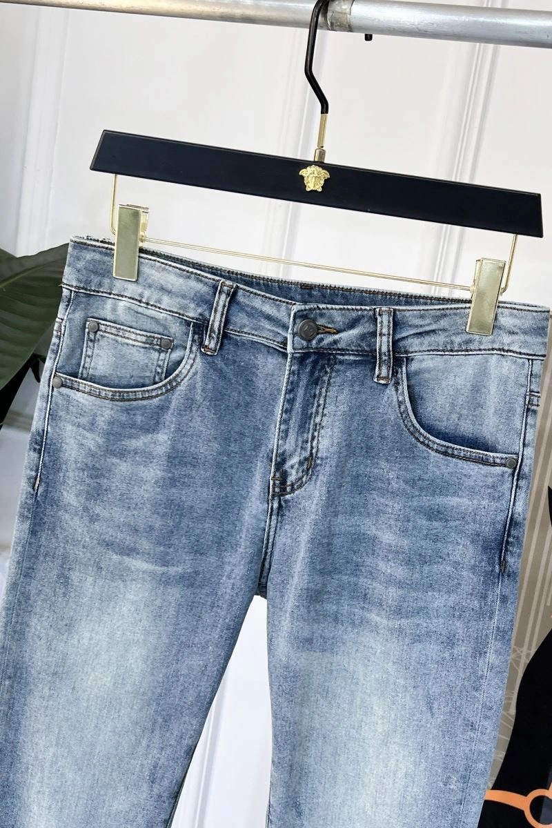 Refined Louis Vuitton Jeans 135975
