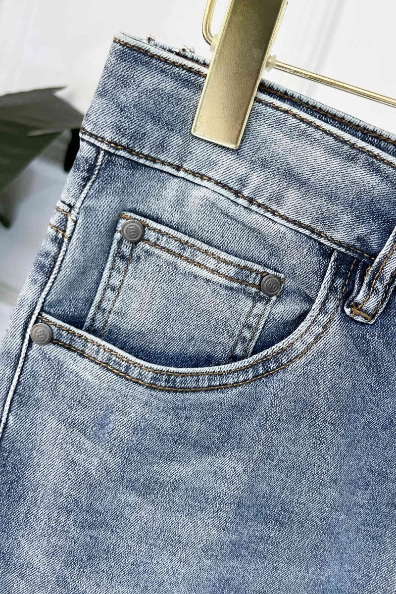Refined Louis Vuitton Jeans 135975