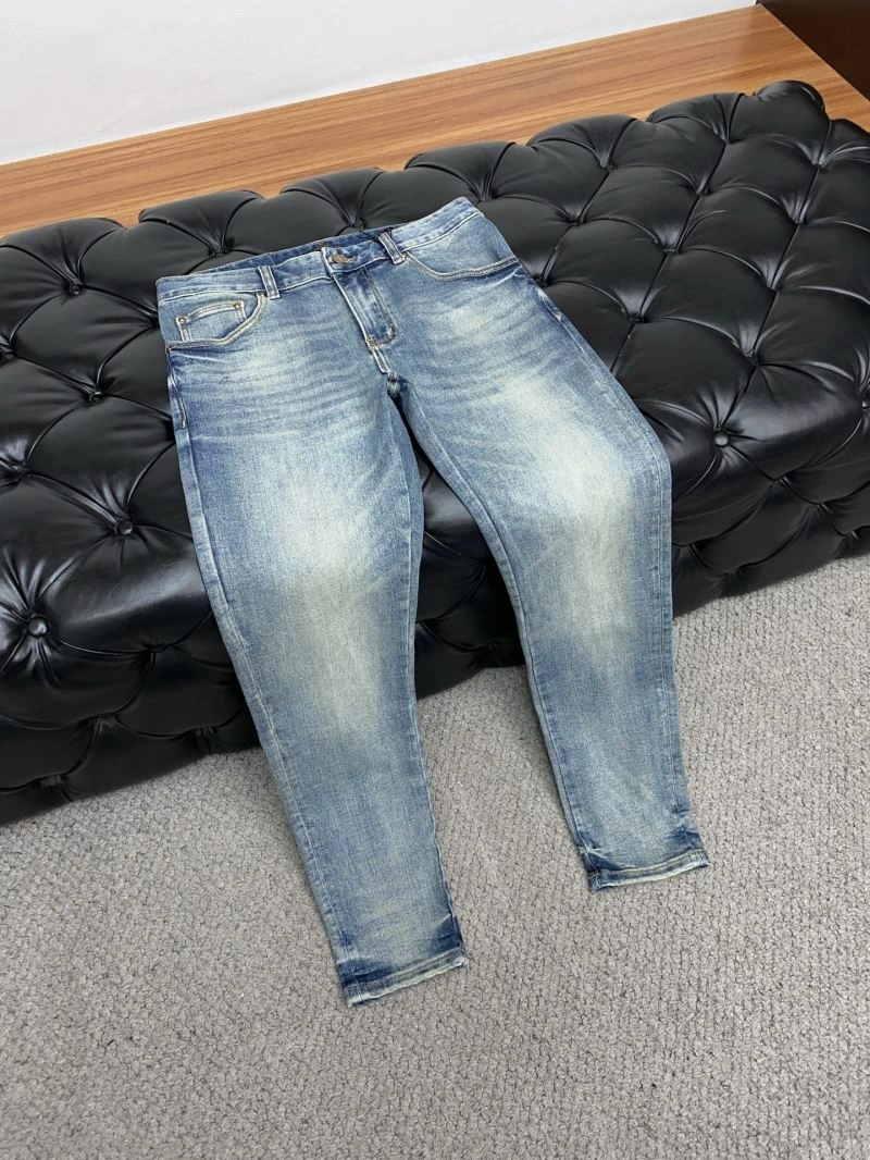 Louis Vuitton Jeans FashionForward 135967