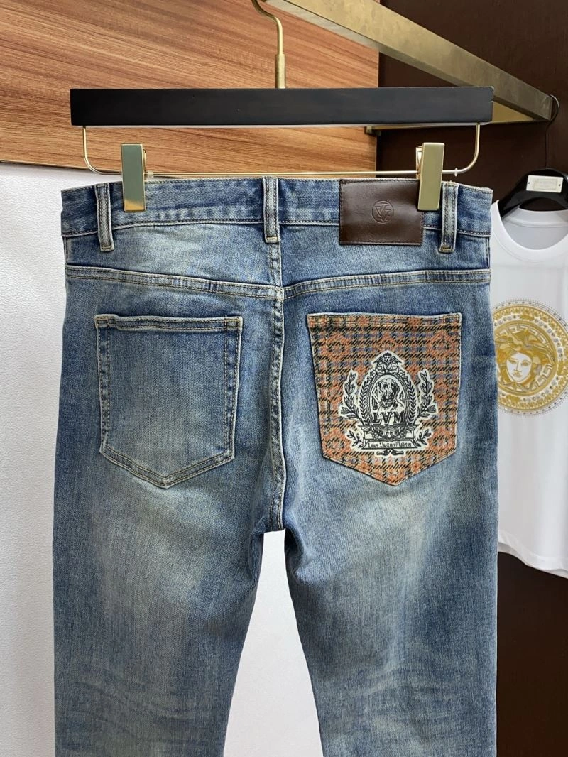 Louis Vuitton Jeans FashionForward 135967