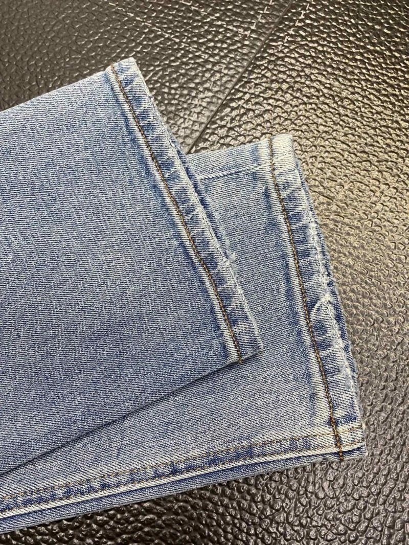 UrbanStyle Louis Vuitton Jeans 135971
