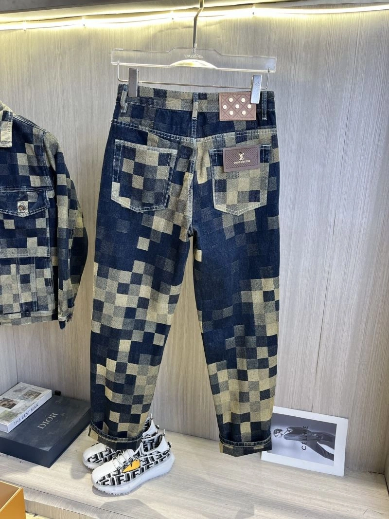 FashionForward Louis Vuitton Jeans 135941