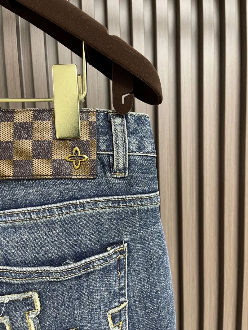 Stylish Louis Vuitton Jeans 135952