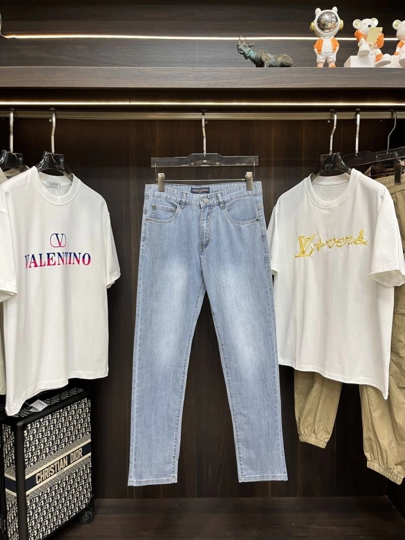 HighQuality Louis Vuitton Jeans 135954