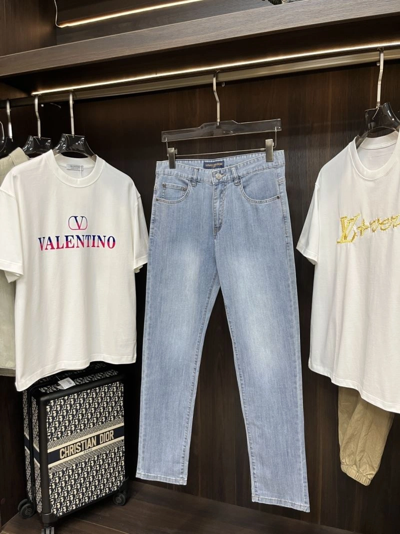 HighQuality Louis Vuitton Jeans 135954