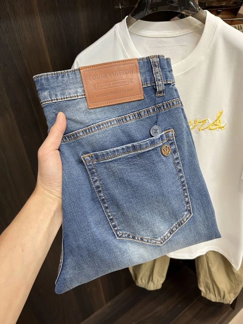 Louis Vuitton Jeans Stylish 135945