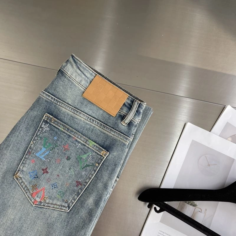 Popular Louis Vuitton Jeans 135921