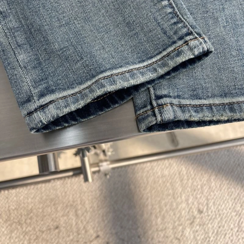 Popular Louis Vuitton Jeans 135921
