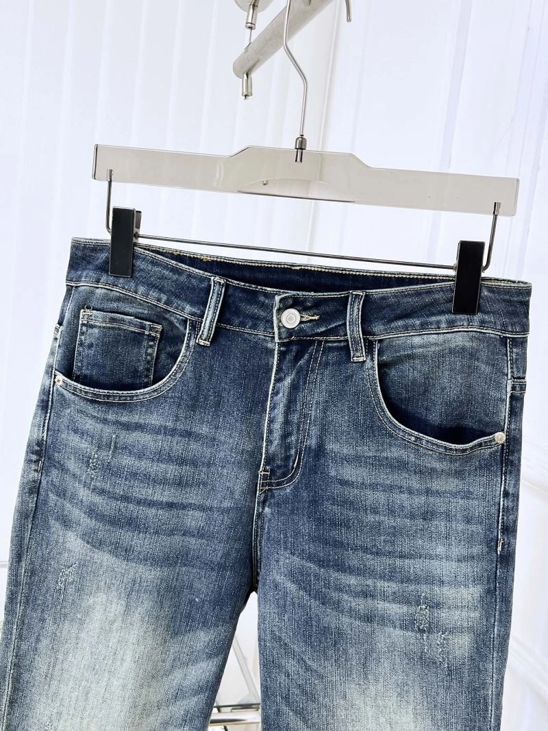 Effortless Louis Vuitton Jeans 135915
