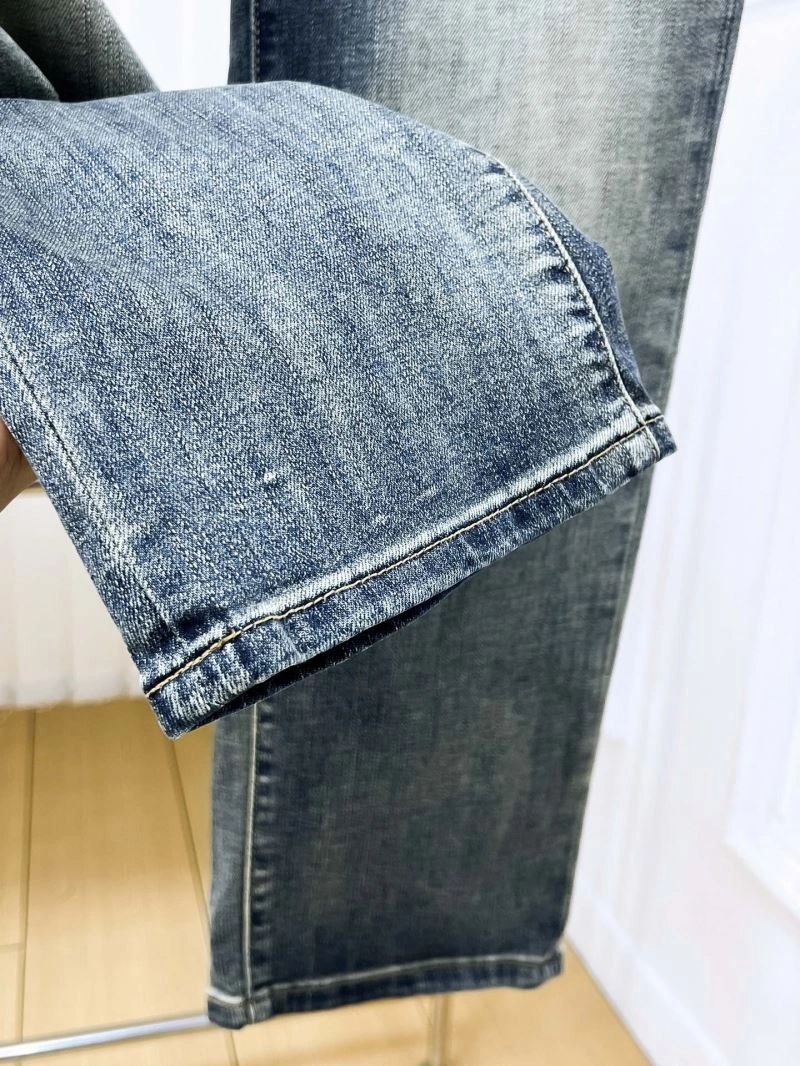 Effortless Louis Vuitton Jeans 135915