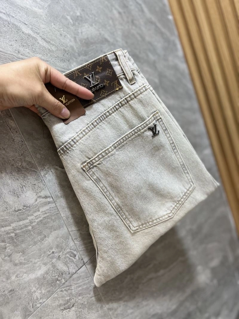 ZipUp Louis Vuitton Jeans 135900