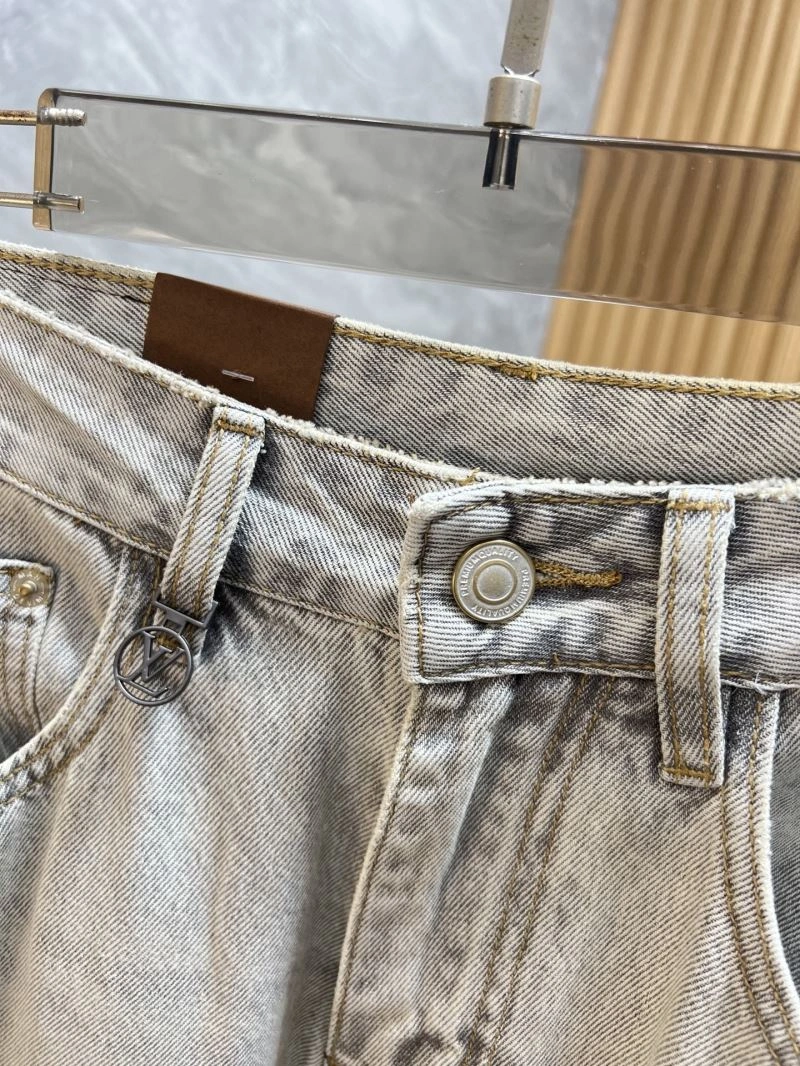 ZipUp Louis Vuitton Jeans 135900