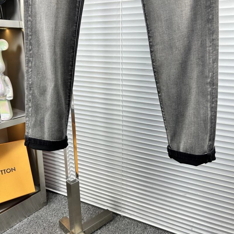 Louis Vuitton Jeans Packable 135907