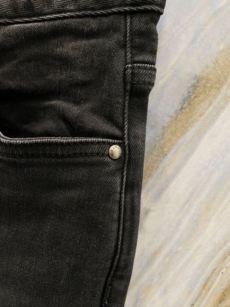 Breathable Louis Vuitton Jeans 135146