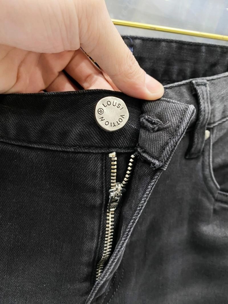 Breathable Louis Vuitton Jeans 135146