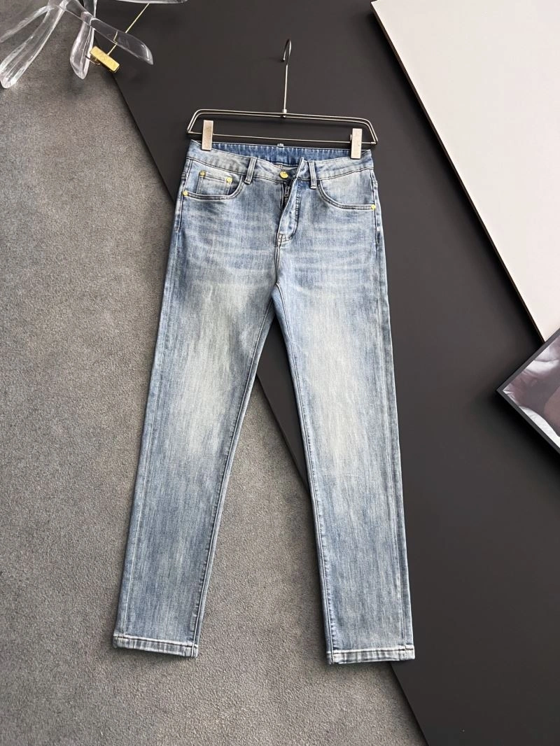 Practical Louis Vuitton Jeans 135126