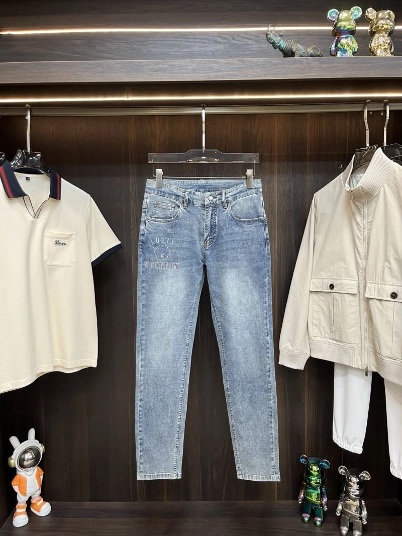 Louis Vuitton Jeans EasyCare 135114