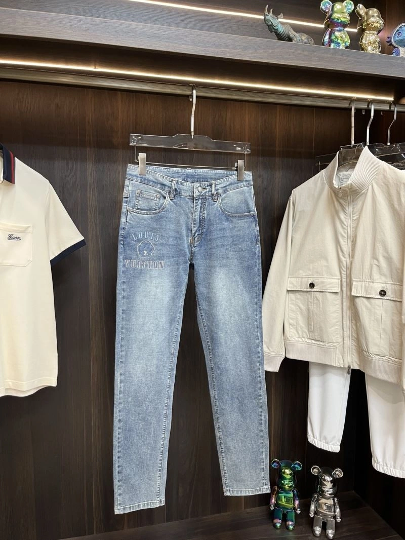 Louis Vuitton Jeans EasyCare 135114