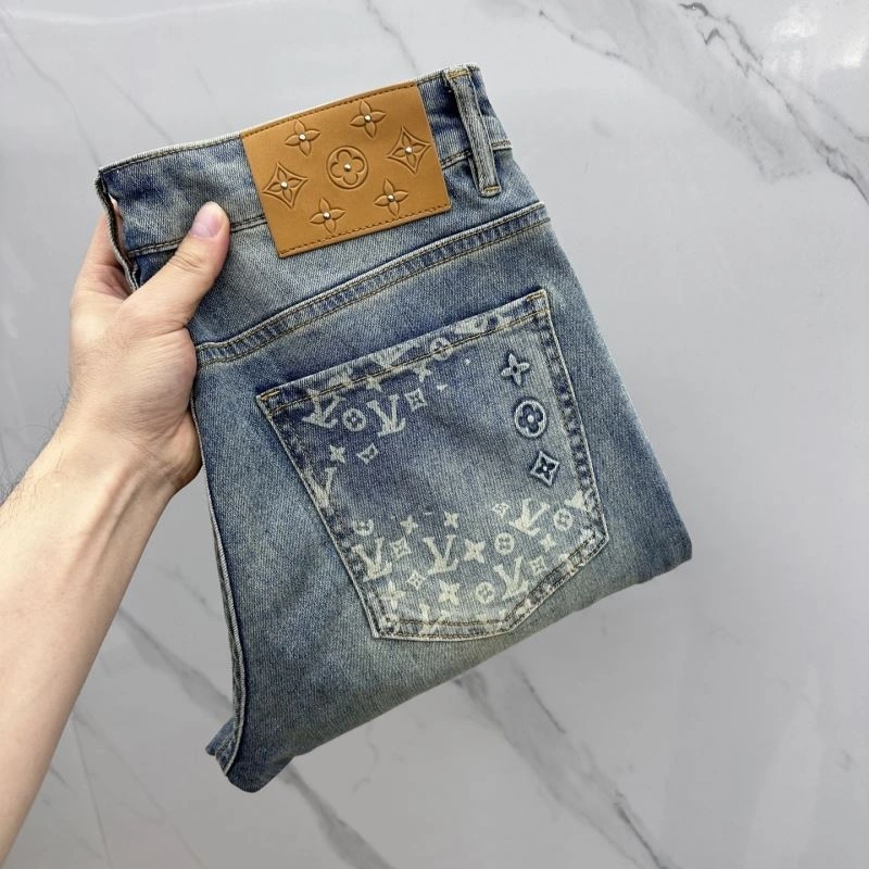 Timeless Louis Vuitton Jeans 135135