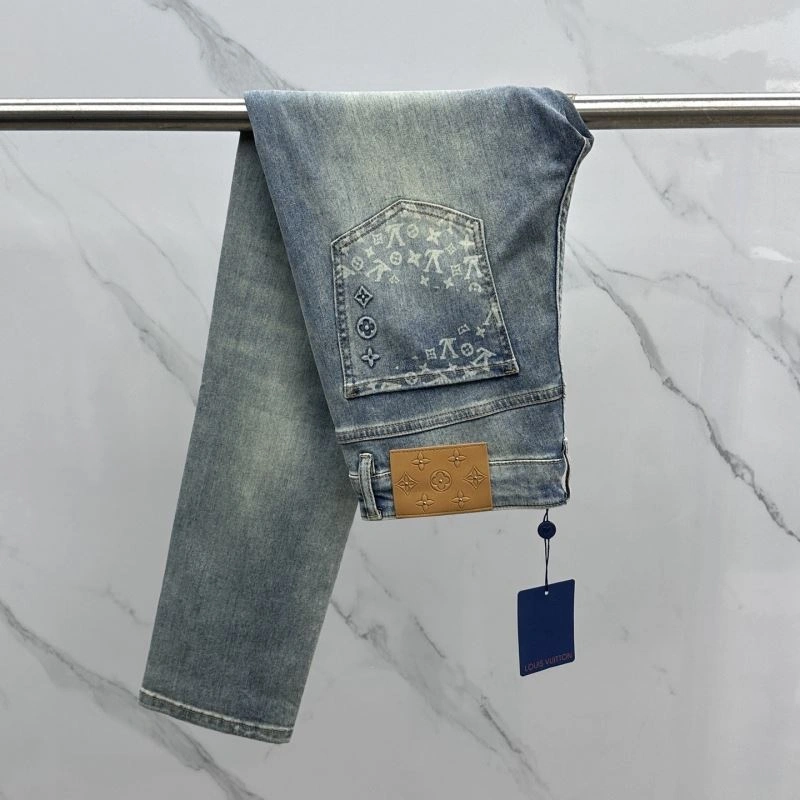 Timeless Louis Vuitton Jeans 135135