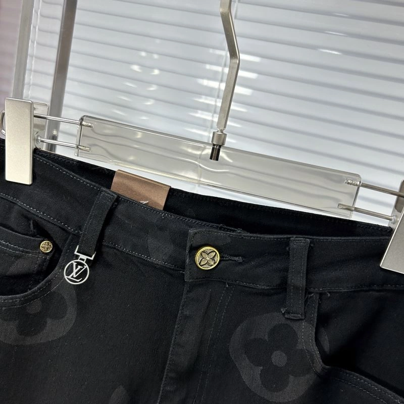 Louis Vuitton Jeans Sleek 135122