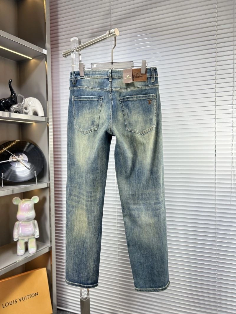 HighPerformance Louis Vuitton Jeans 135119