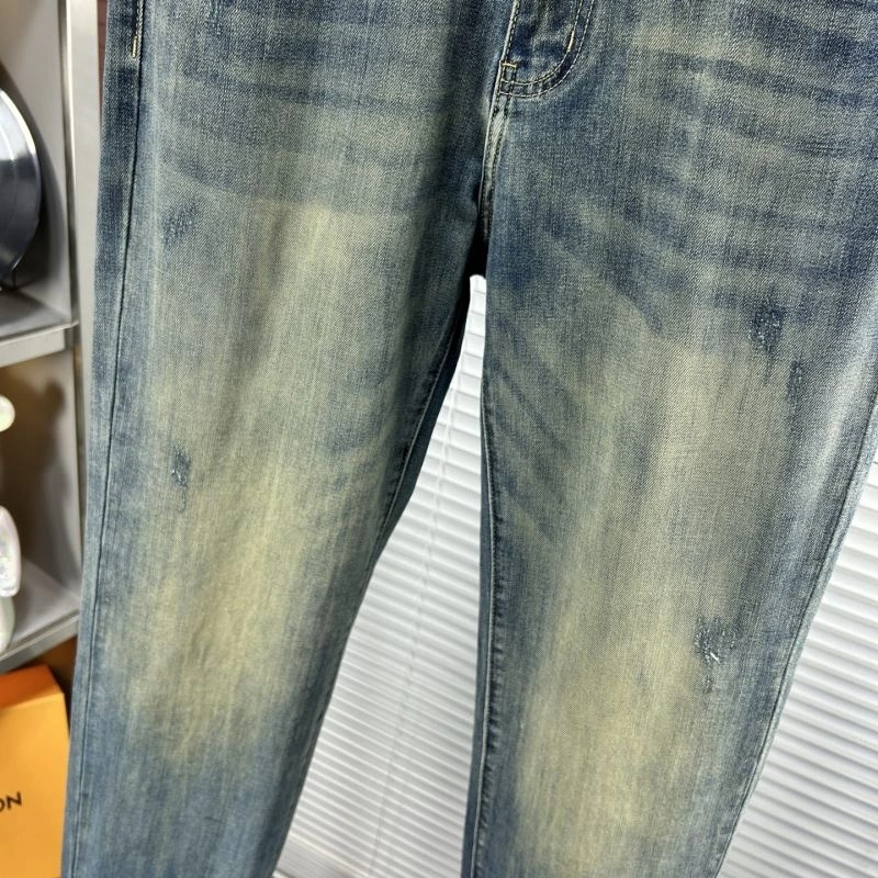 HighPerformance Louis Vuitton Jeans 135119