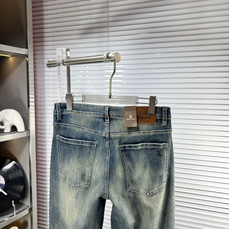 HighPerformance Louis Vuitton Jeans 135119
