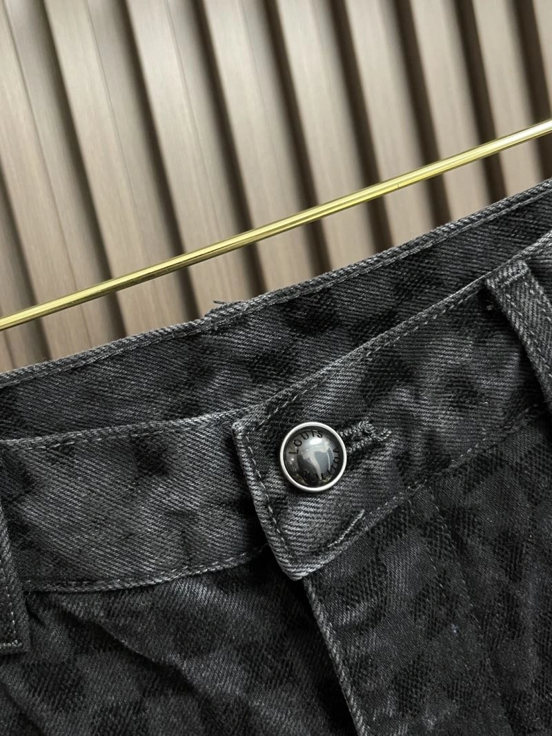 WellDesigned Louis Vuitton Jeans 135113