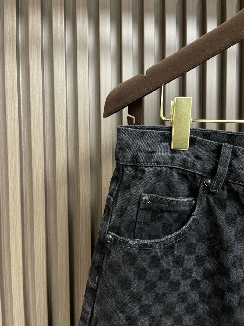 WellDesigned Louis Vuitton Jeans 135113