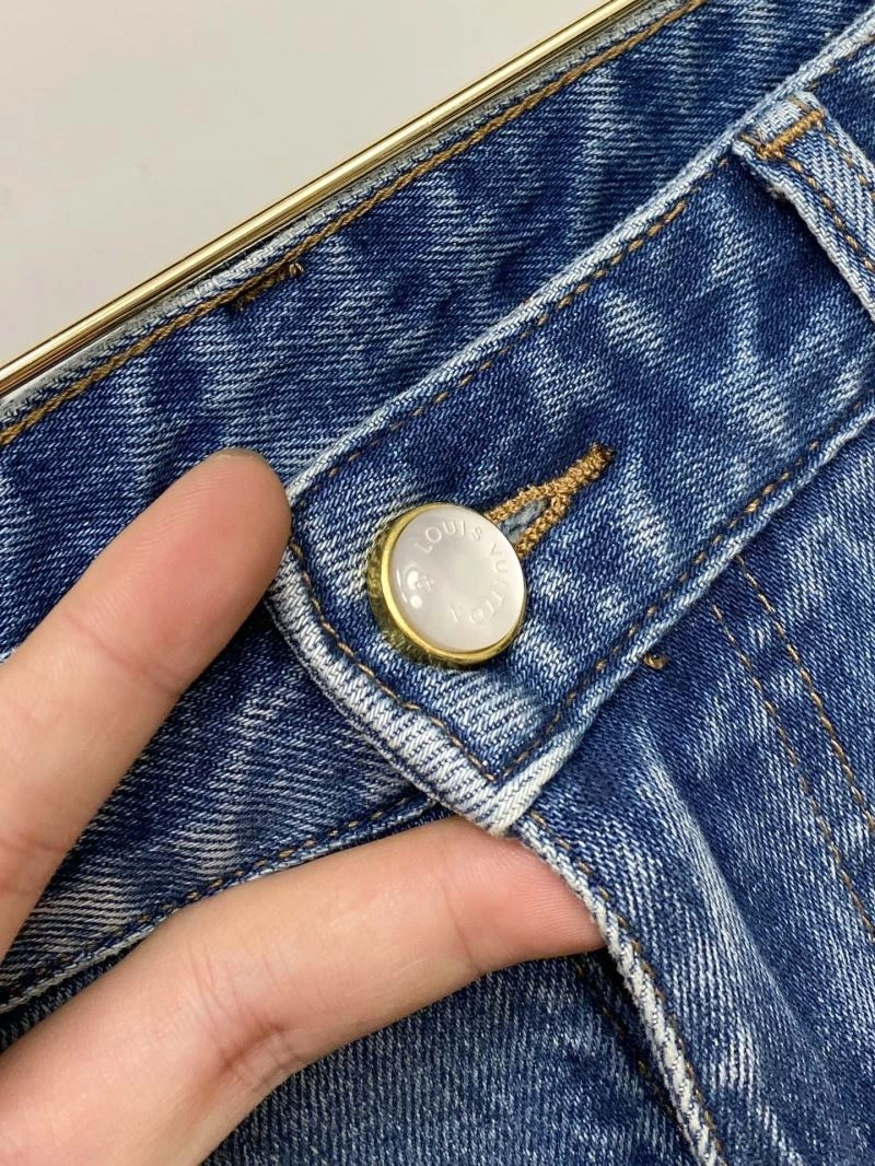 Louis Vuitton Jeans Reliable 135121