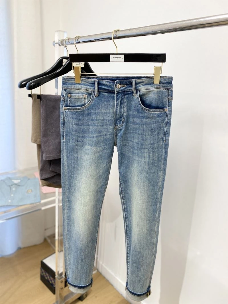 Louis Vuitton Jeans WeatherProof 135106
