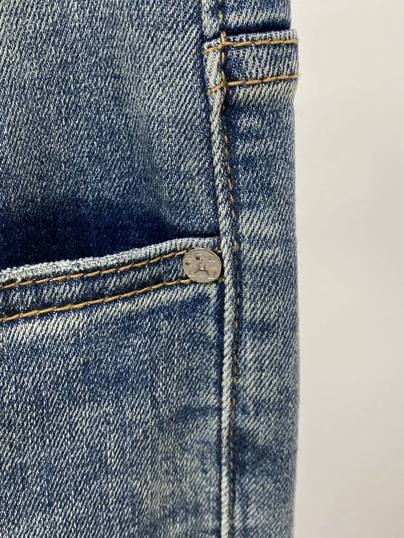 Louis Vuitton Jeans WeatherProof 135106