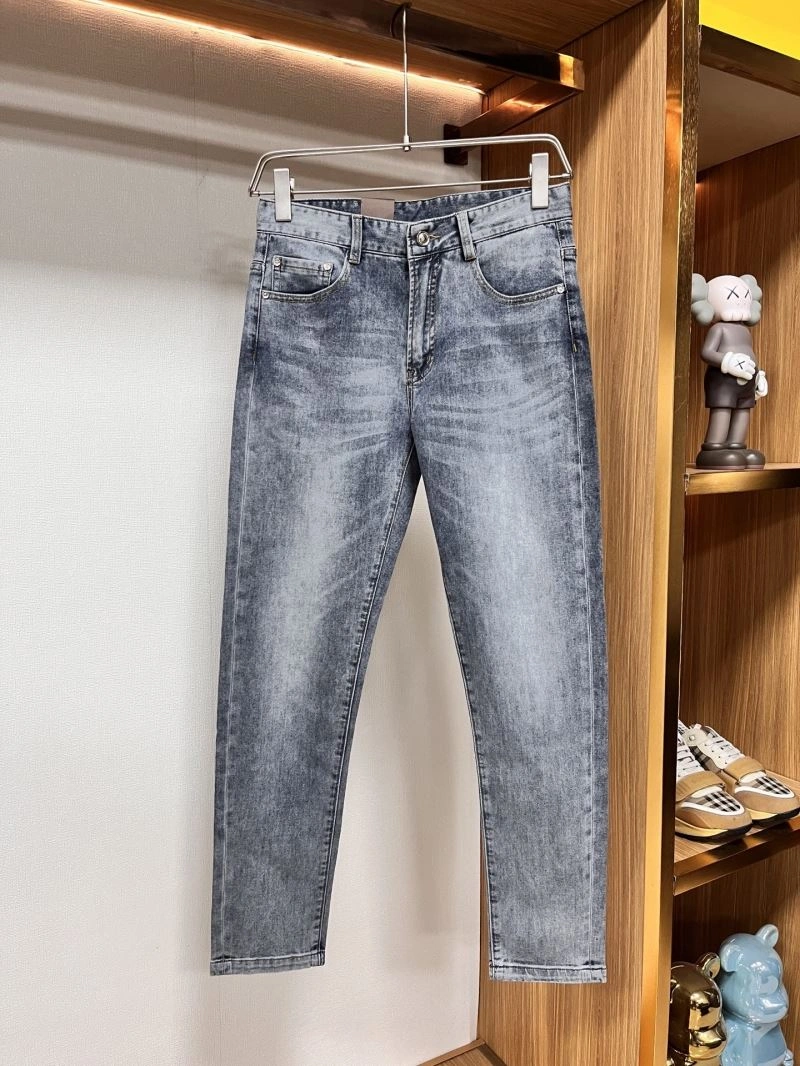 Louis Vuitton Jeans MultiPurpose 135080