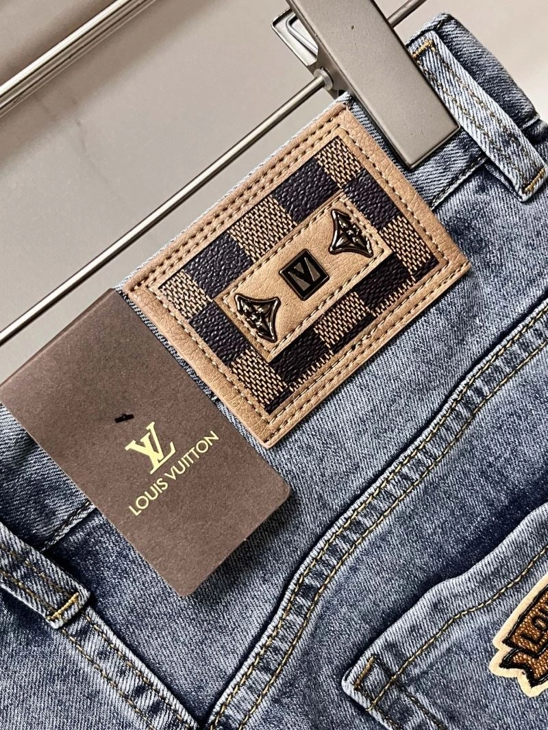 Louis Vuitton Jeans MultiPurpose 135080