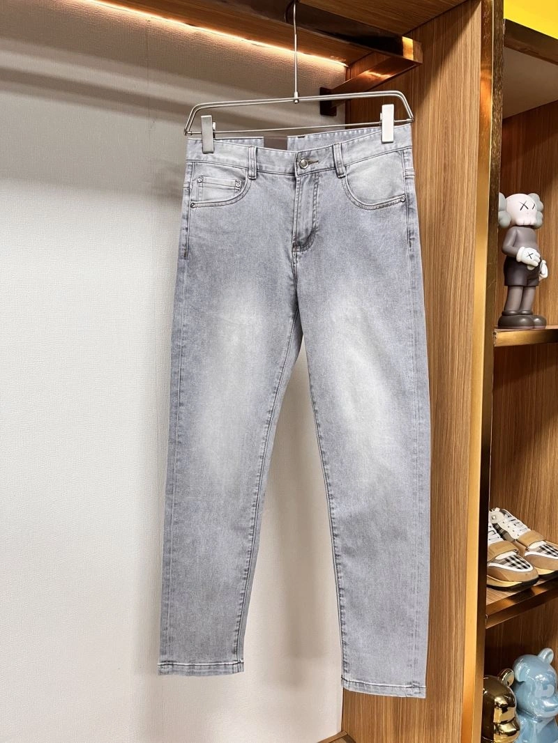 Louis Vuitton Jeans Compact 135076