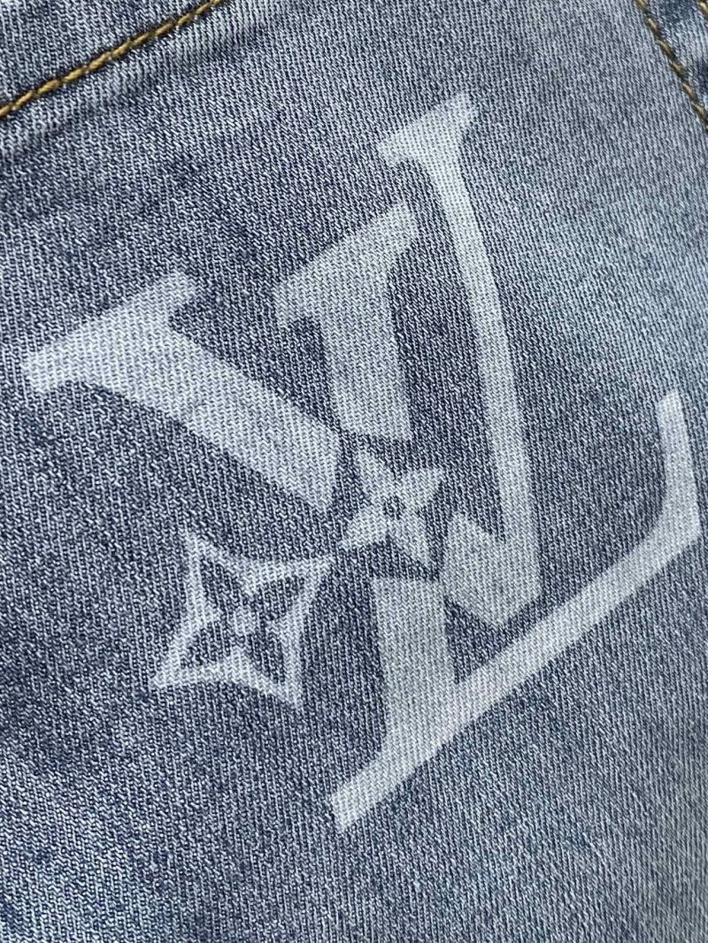 Louis Vuitton Jeans Youthful 135085