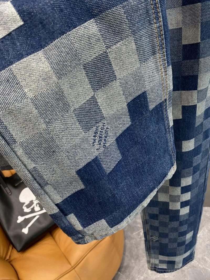 Sophisticated Louis Vuitton Jeans 135079