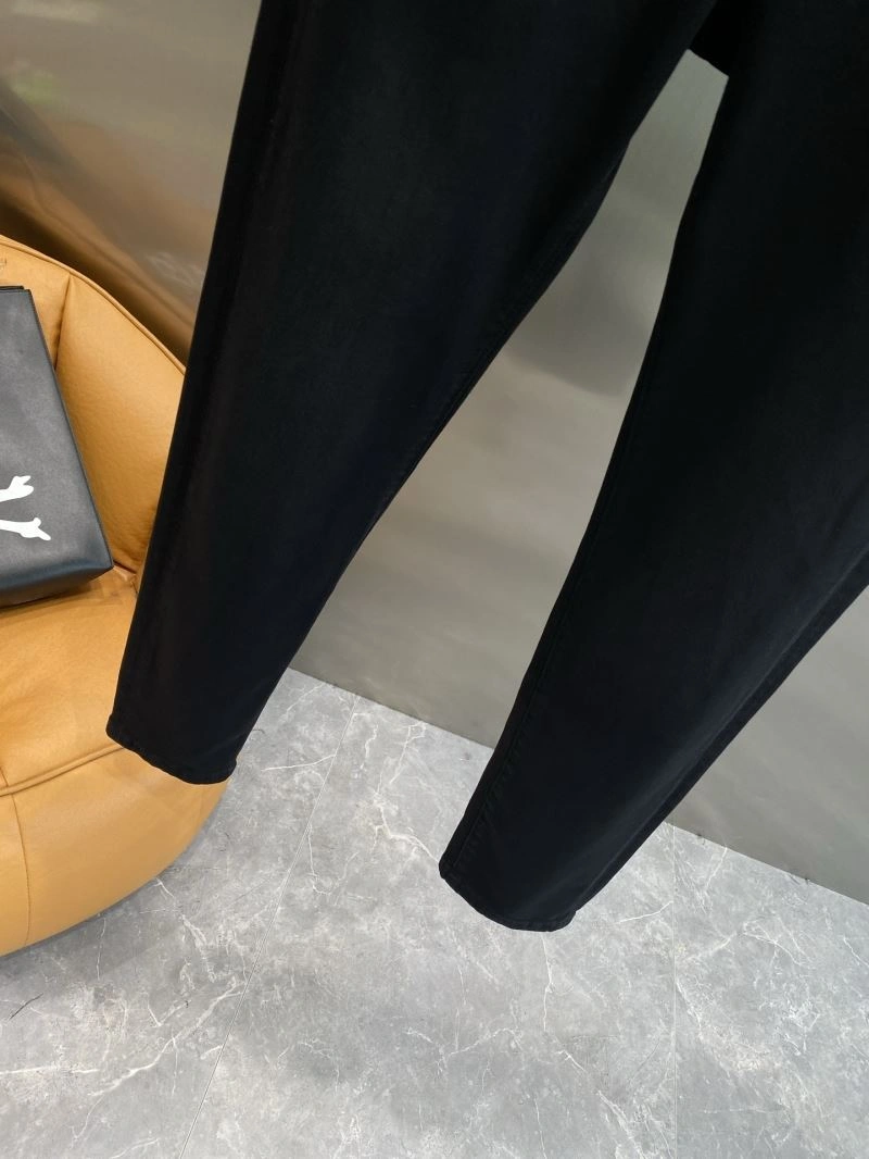 Timeless Louis Vuitton Jeans 135096