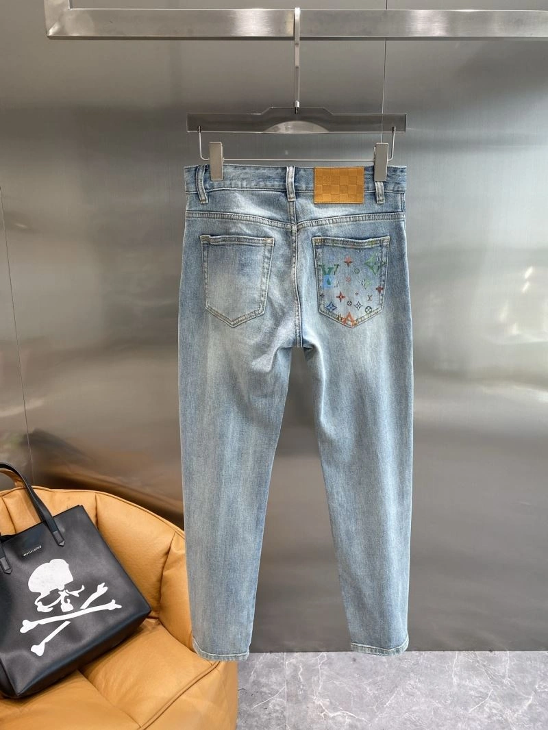 Contemporary Louis Vuitton Jeans 135098
