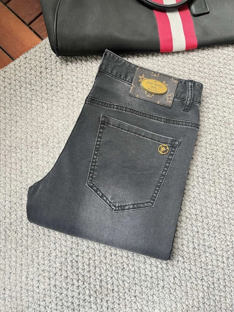 Effortless Louis Vuitton Jeans 135091
