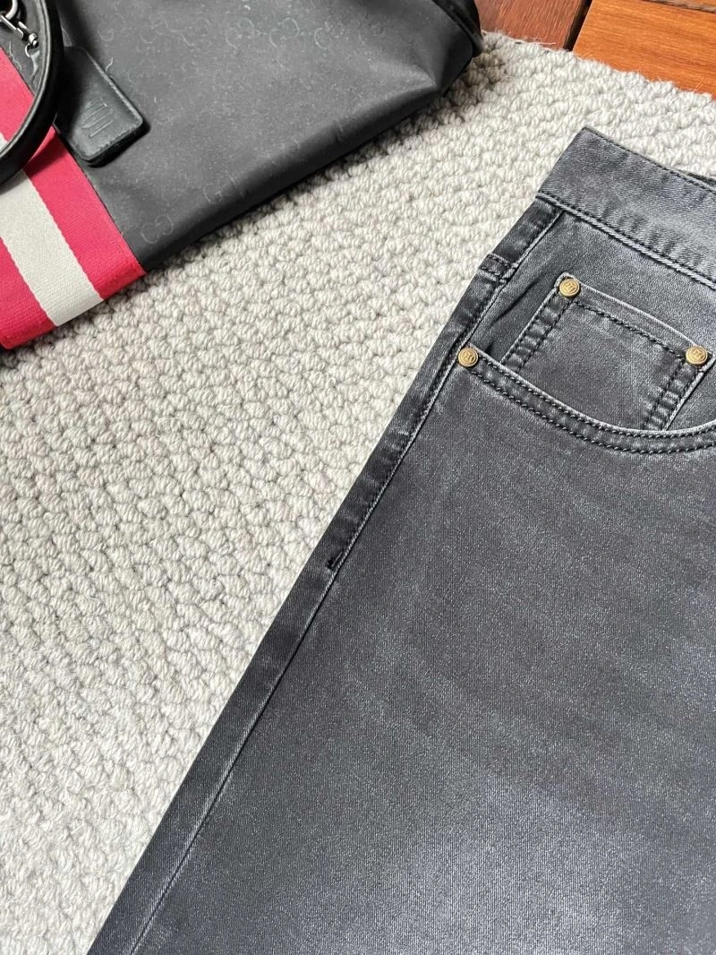 Effortless Louis Vuitton Jeans 135091