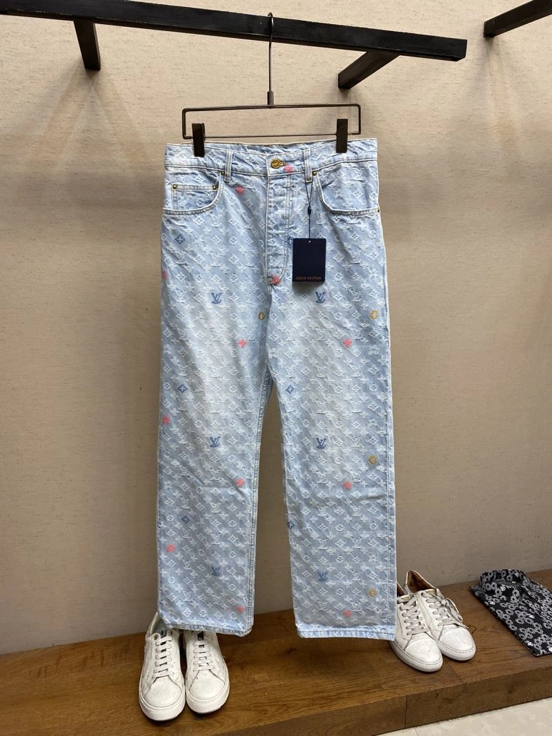 Louis Vuitton Jeans FashionForward 135041
