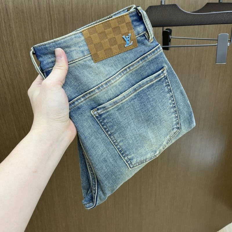 Supportive Louis Vuitton Jeans 135046