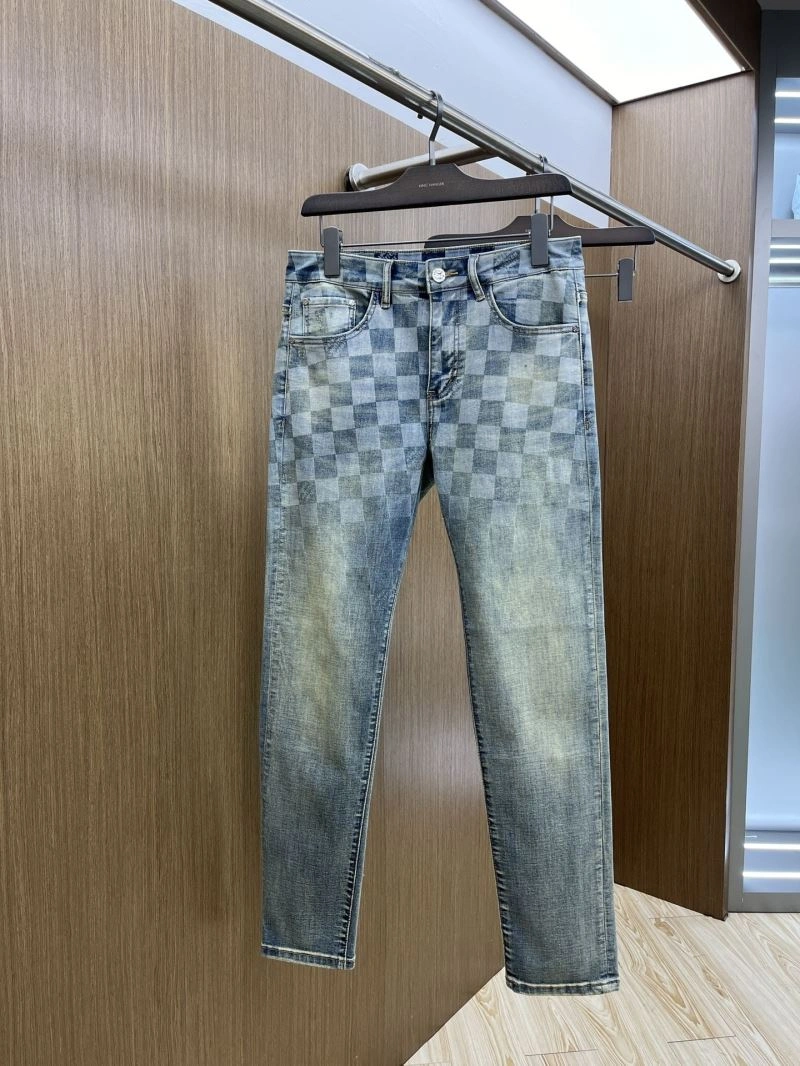 Supportive Louis Vuitton Jeans 135046