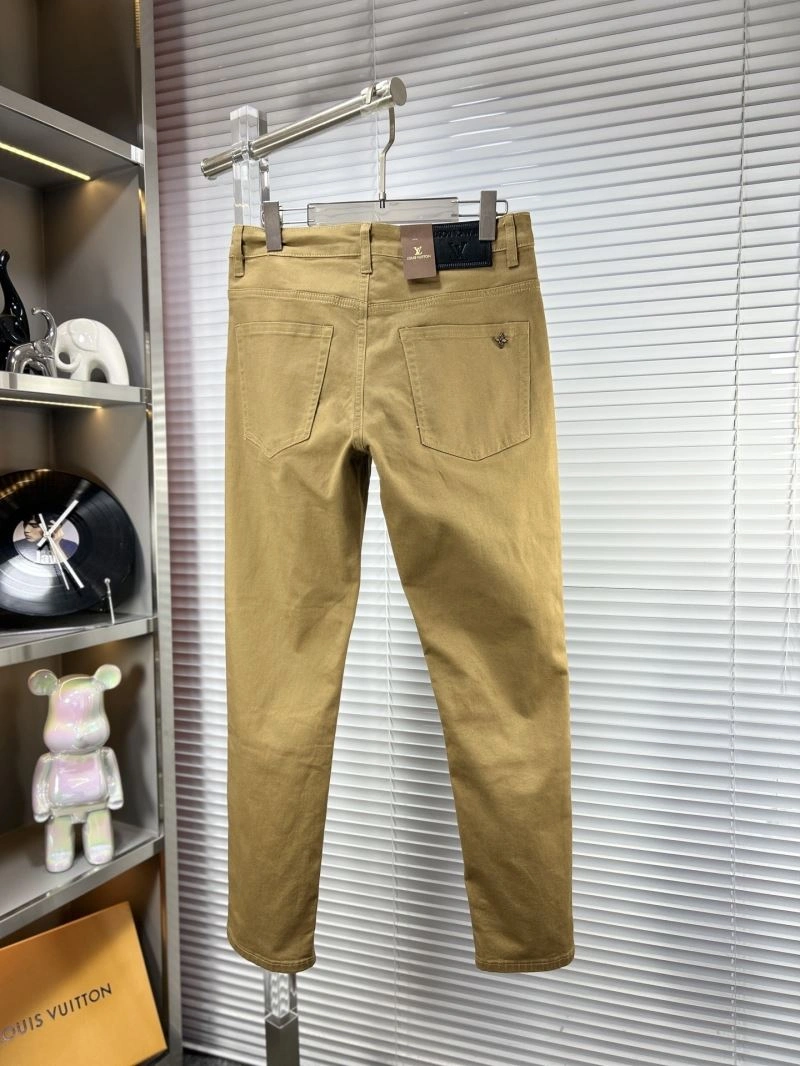 Sporty Louis Vuitton Jeans 135058