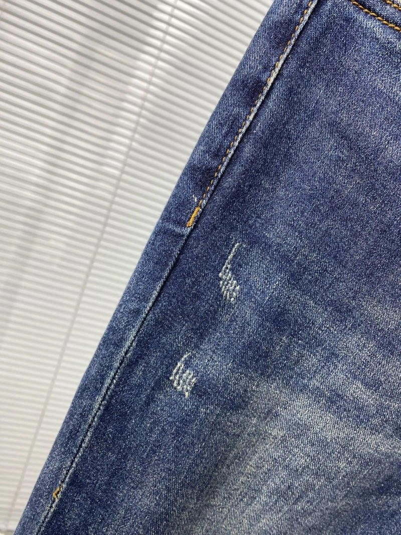 Louis Vuitton Jeans Chic 135034