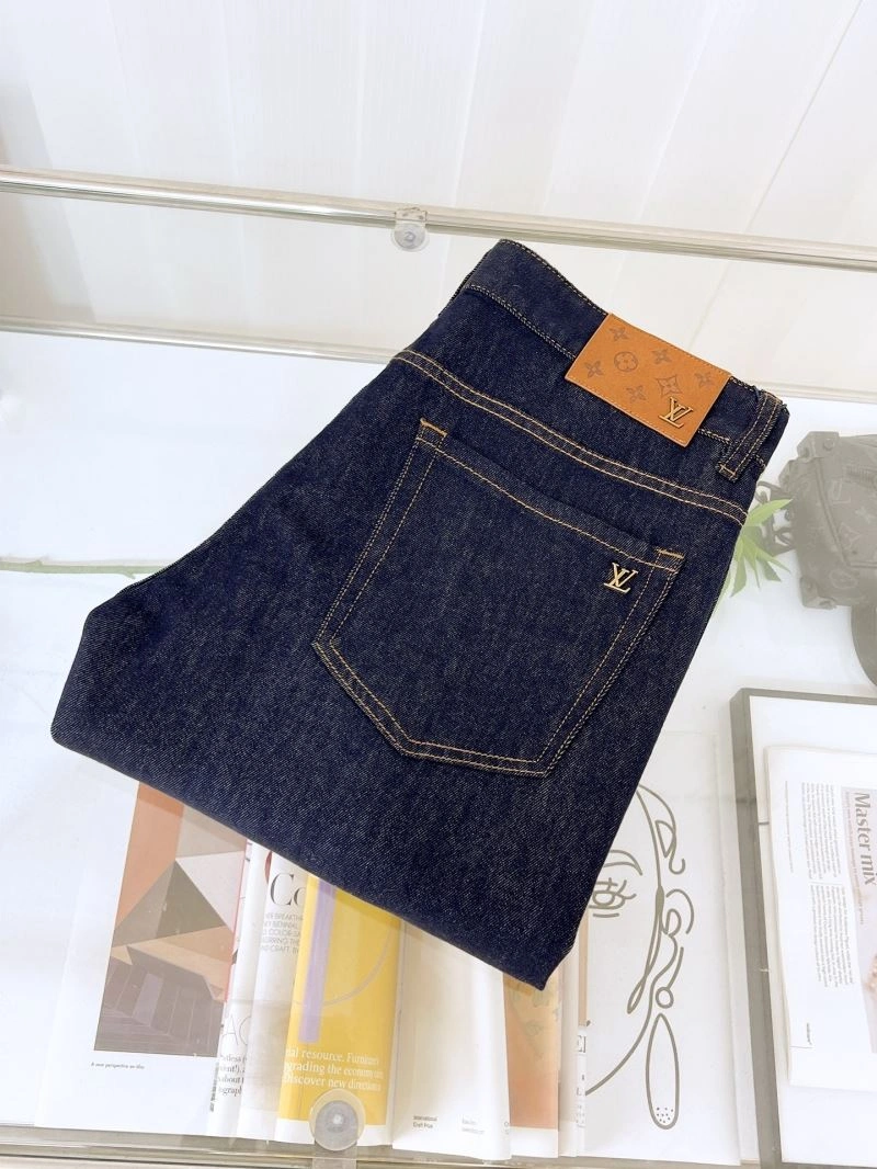 Lightweight Louis Vuitton Jeans 135059